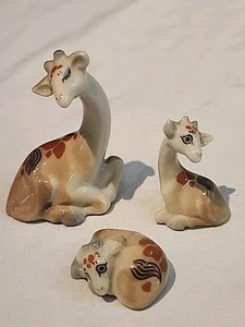 Wade Happy Family Giraffe Figurines Trio Momma w/Babies Vintage Made In England - Picture 1 of 14