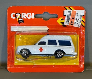 1986 Corgi Juniors Mercedes Benz 2200 Binz Ambulance Great Britain Whizzwheels - Picture 1 of 9