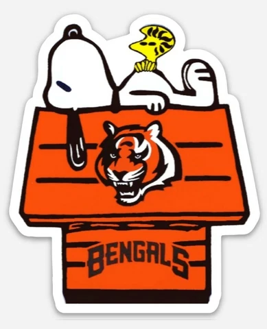 Cincinnati Bengals MAGNET - Burrow Chase NFL Football Doghouse Cover