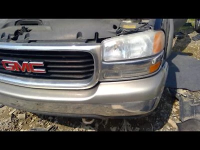 Used Turn Signal / Parking Light Assembly fits: 2000 Gmc Yukon xl 1500 Park Lamp - Image 1 of 4