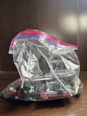 LEGO Star Wars: Defense of Crait - Image 1 of 4