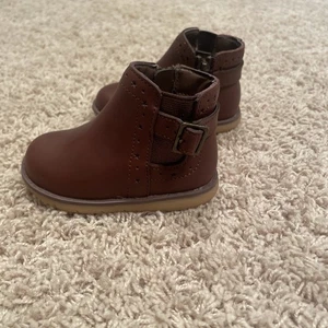 Stride Rite Chelsea Toddler Girls Brown Boots With Zip Side Size 4.5M - Picture 1 of 12