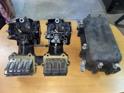 Carburador doble Mikuni SBN 38 mm con admisión y caja de aire Tigershark Daytona 1995 Foto 1 de 4