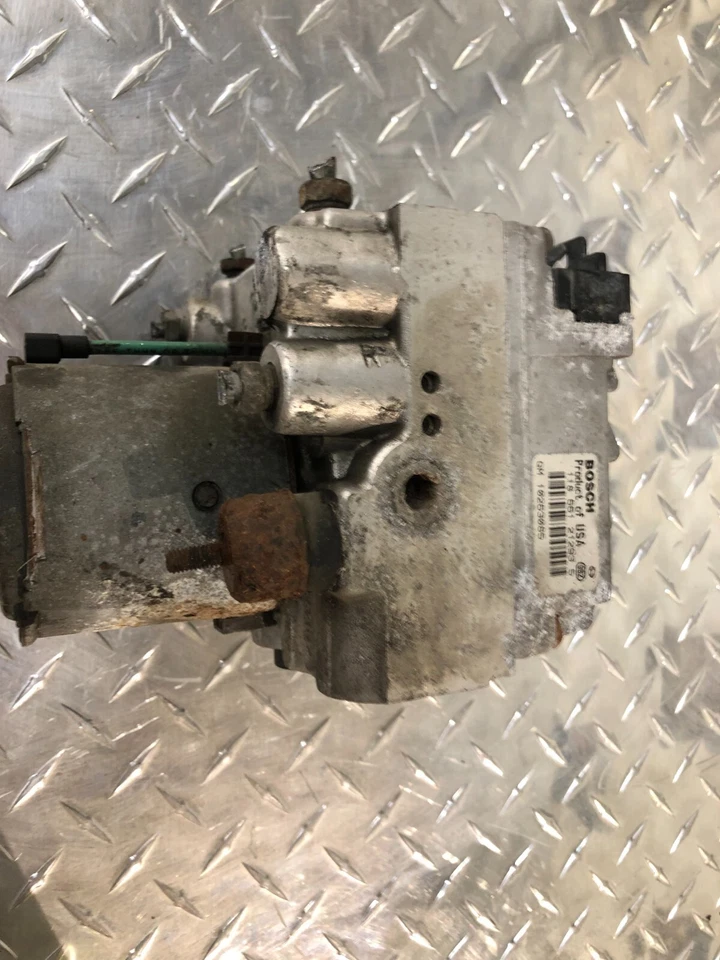 96 MONTAJE BOMBA ABS CHEVY IMPALA SS 5,7 L BUICK ROADMASTER BOSCH Foto 1 de 4