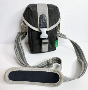 United Colors of Benetton Camera Carry Case Cross Body Zip Buckle - Picture 1 of 11