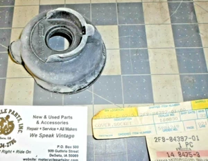 YAMAHA FJ600 2F9-84397 BULB SOCKET COVER NOS 1 QUANTITY OEM FREE SHIPPING - Picture 1 of 2