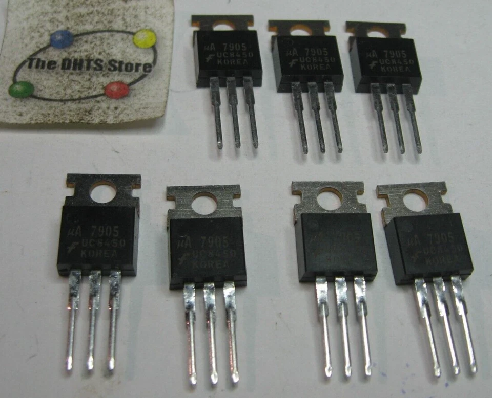 Regulador de voltaje negativo uA7905 Fairchild -5V IC TO-220 7905 - NOS Cantidad 7 Foto 1 de 1