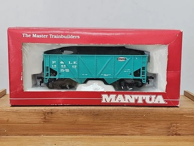 Mantua  Heavy 32'Hopper Pittsburgh & Lake Erie 729-138 HO Scale. - Image 1 of 4