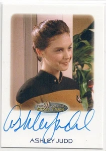 Frauen von Star Trek A&I - Ashley Judd als Fähnrich Robin Lefler - Autogrammkarte - Bild 1 von 2