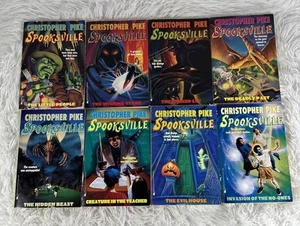 Spooksville: Books #8-#15 (Christopher Pike, 1990’s) 1st Edition Paperback Lot - Bild 1 von 23