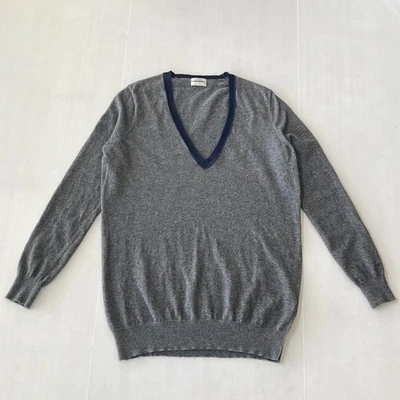 Wallace Cashmere and Lamb Wool Blend V Neck Sweater Women's SIZE M - Image 1 of 4