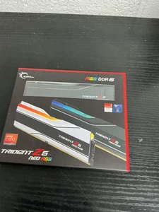 G.Skill Trident Z5 Neo RGB 32GB DDR5 6000MHz Dual Channel AMD Memory Kit - Afbeelding 1 van 2