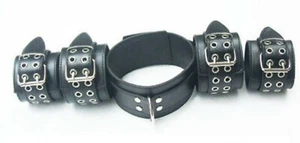 BDSM Bondage Set Ketten und Leine Leder Fesselset Handfesseln Fußfesseln Fesseln - Bild 1 von 3