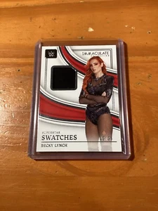 2023 Panini Immaculate WWE Becky Lynch #/35 Superstar Swatches Memorabilia Card - Foto 1 di 2