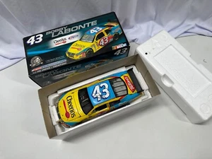 Bobby Labonte SIGNED #43 Cheerios/HamHelper Dodge - 2008 1:24th Diecast - Picture 1 of 3
