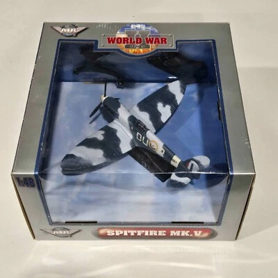 AIR LEGENDS MODELS WWII SERIES 1:48 SCALE SPITFIRE MK. V DIE CAST MODEL - Image 1 of 4