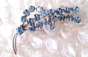 Signed AUSTRIA Cluster Spray on Stem Brooch Icy Blue Rhinestones Silver Tone Pin - Picture 1 of 7