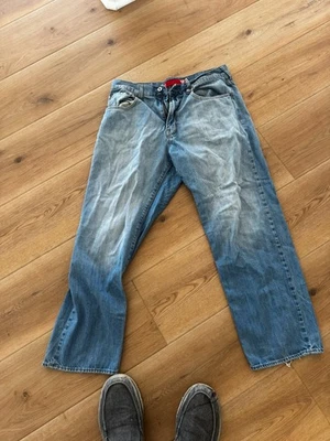 Pantalones de mezclilla Guess azules para hombre talla 34 lavado claro pierna recta algodón Foto 1 de 3