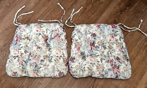 Pair of Floral Reversible Tufted Chair Cushions. Approximately 16"x15". EUC - Picture 1 of 5