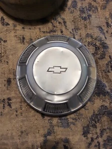 1968 1969 1970 68 69 70 Chevrolet OEM Belair Impala Biscayne Dog Dish Hubcap 10" - Picture 1 of 6