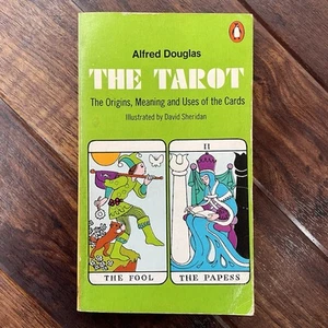 The Tarot: The Origins, Meaning and Uses of the Cards - Alfred Douglas - 1981 PB - Picture 1 of 11