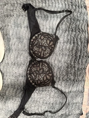 Victoria's Secret Bombshell32AA - Image 1 of 4