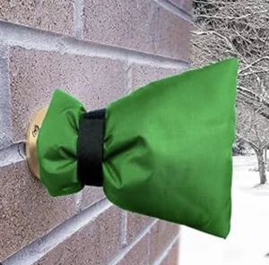 Outdoor Garden Tap Cover – Insulated, Weatherproof, Frost & UV Sun Protection - Picture 1 of 16