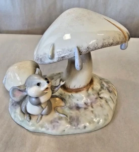 Lenox Disney Showcase Collection 'Dew Drop Mouse' Snow White Figure - Picture 1 of 7