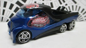 loose mint Hot Wheels Racing CABBIN FEVER race team #8 car hauler transport 2002 - Picture 1 of 6