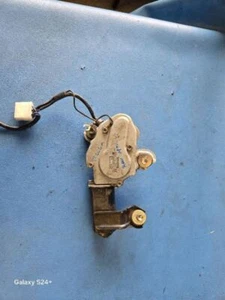 83 84 85 TOYOTA CAMRY REAR WIPER MOTOR LIFTBACK 73675 - Picture 1 of 3