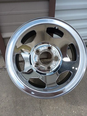 Chevy/GMC 1988-1998 15" rueda cromada de fábrica 454SS Foto 1 de 4