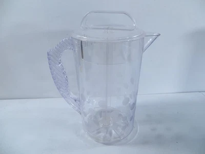 Pampered Chef Quick Stir 2 QT Quart Polka Dot Pattern Pitcher #2272 - Image 1 of 4