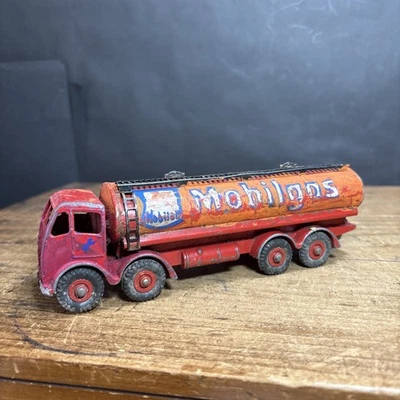 Dinky SuperToys 504 Foden Mobilgas 14 Ton Cisterna Original Necesita TLC Foto 1 de 4