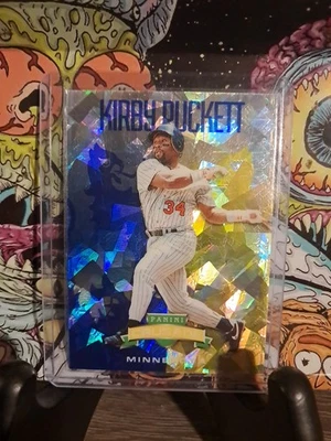 2024 Panini Crusade - Crusade Kirby Puckett #13 Blue Cracked Ice Prizm - Image 1 of 4