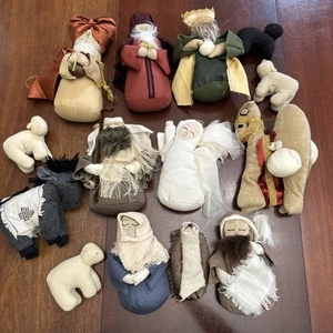 Handgefertigte Plüsch-KRIPPE von Elim Christian Ministry in Polen; 15 Teile. - Bild 1 von 21