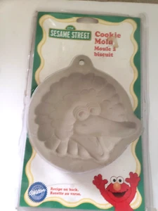 Vintage 1998 Wilton Sesame Street Big Bird Ovenproof stoneware Cookie Mold NEW - Picture 1 of 7