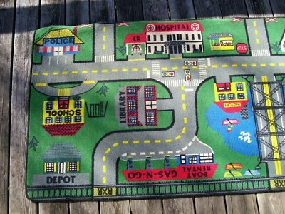 ALFOMBRA ACTIVIDAD INFANTIL 6 PIES POR 3 X ARTÍCULO ESCOLAR CIUDAD CARRETERA CON DEPARTAMENTO DE BOMBEROS Y M Foto 1 de 4