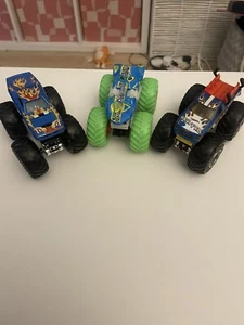 HOT WHEELS MONSTER Trucks X 3 Bundle - Picture 1 of 4