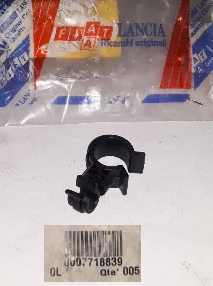 FIAT PUNTO MK1 - 1400 GT (1993 - 1999)/ FERMO TUBO CARBURANTE/ FUEL TANK HOSE - Image 1 of 1