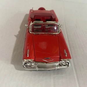 1958 Chevrolet Impala Convertible | 1:24 | Diecast | MOTORMAX #73267 - Picture 1 of 13