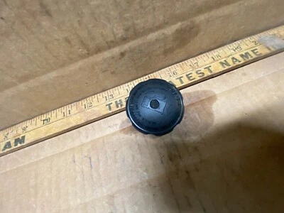 Fuel cap from a Craftsman Briggs & Stratton 4 cycle mod. 21032 string trimmer - Image 1 of 4
