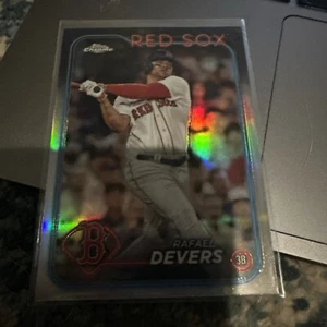 2024 Topps Chrome Rafael Devers Refractor Boston Red Sox - Picture 1 of 2