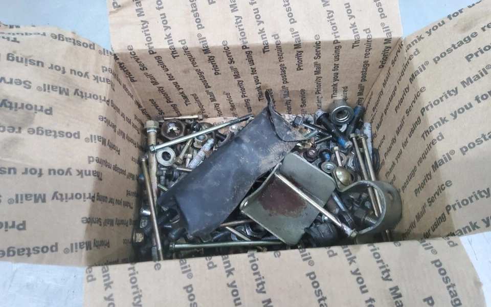 Polaris Sawtooth 200 2006 06 marco motor pernos tuercas varios Foto 1 de 1