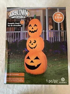Gemmy Industries AIRBLOWN INFLATABLE ~ STACK OF PUMPKINS ~ 7 FT TALL ~ - Picture 1 of 4