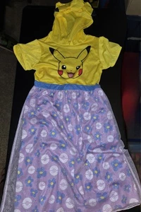 Pokemon Pikachu Girls Nightgown With Hood Pajamas Never Worn Size 8 - Picture 1 of 4