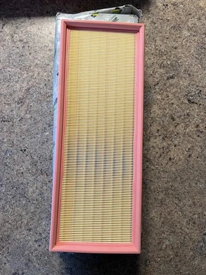 Motaquip Air Filter VFA 643 Ford Mondeo 1993 to 2000 1.6 1.6 2.0 Cougar 2.0 - Image 1 of 4