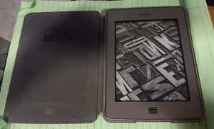 Amazon Kindle Touch D01200 6" 4GB WiFi eBook Reader eReader bundle w/ Case