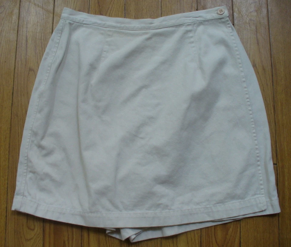 MARSH LANDING GOLF WRAP SKORT SZ 8 -GOLF SKIRT-SHORTS ARE THE BACK--IVORY - Image 1 of 1