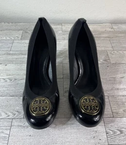 Tory Burch Caroline Black Patent Leather Mid Heel Elastic Classic Pump Heel Sz 9 - Picture 1 of 6