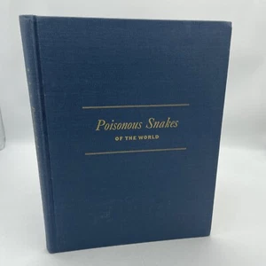 Poisonous Snakes of the World hc U.S. Amphibious Forces Dept. of Navy - Picture 1 of 11